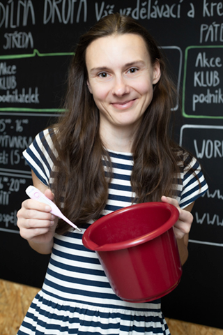 Jana Kvasničáková